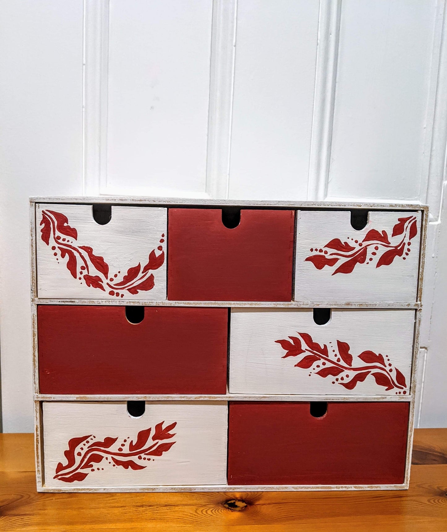 The Red & White Cubby