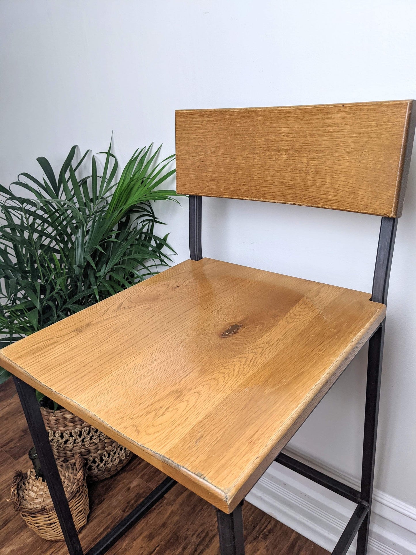 The Plymouth Stool