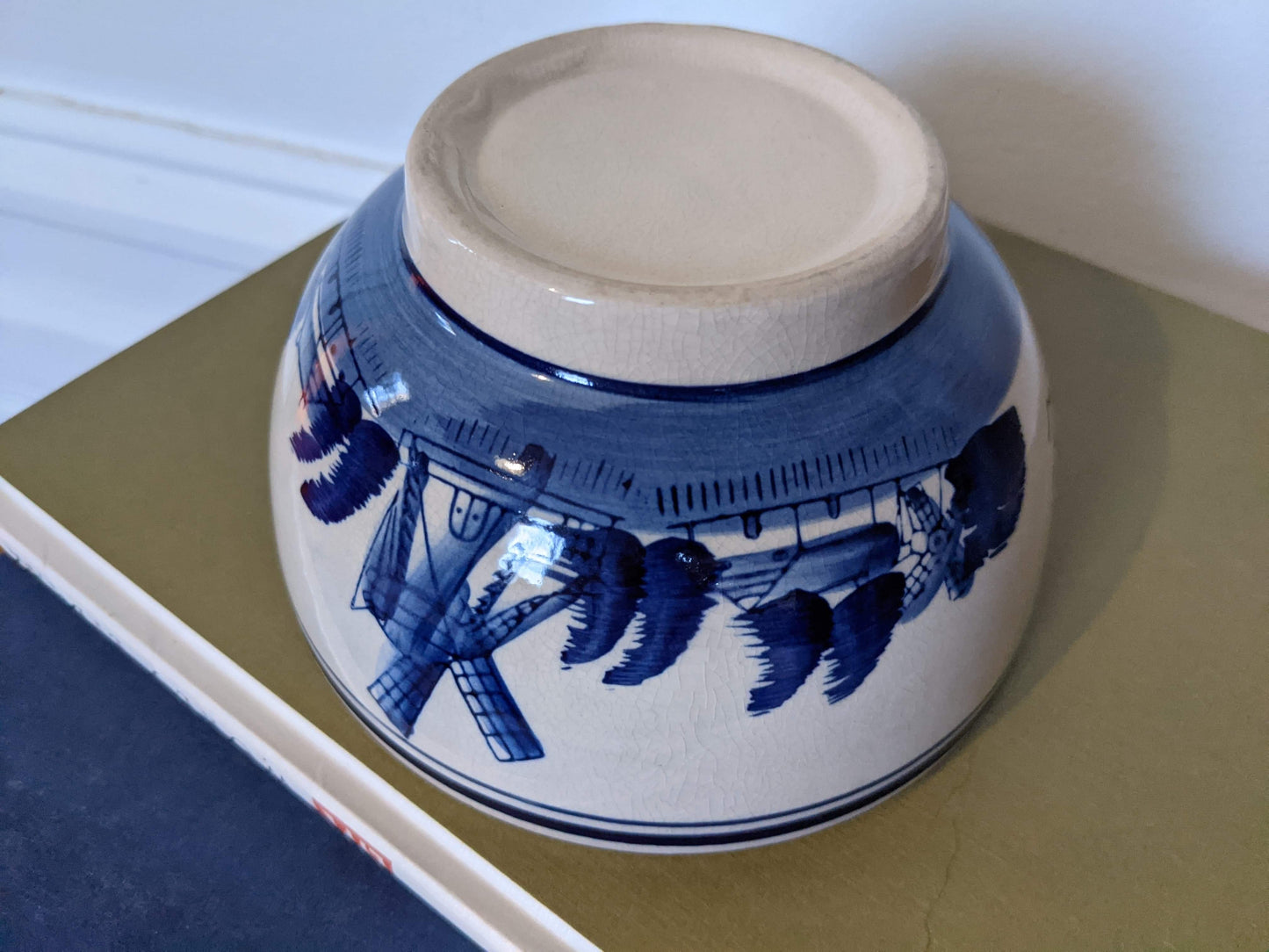 The Old Dutch Bowl