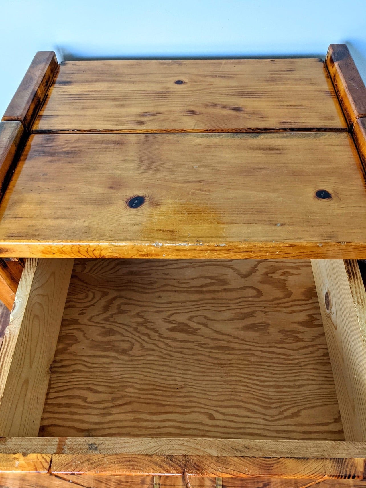 The Pinto Pine Nightstands