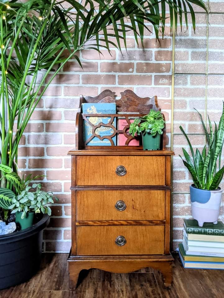 The Vincent Night Stand