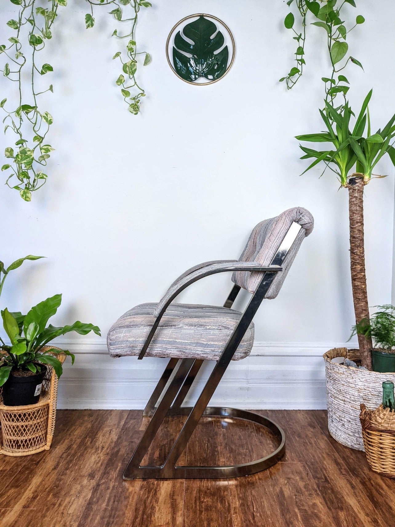 The Saturn Chairs