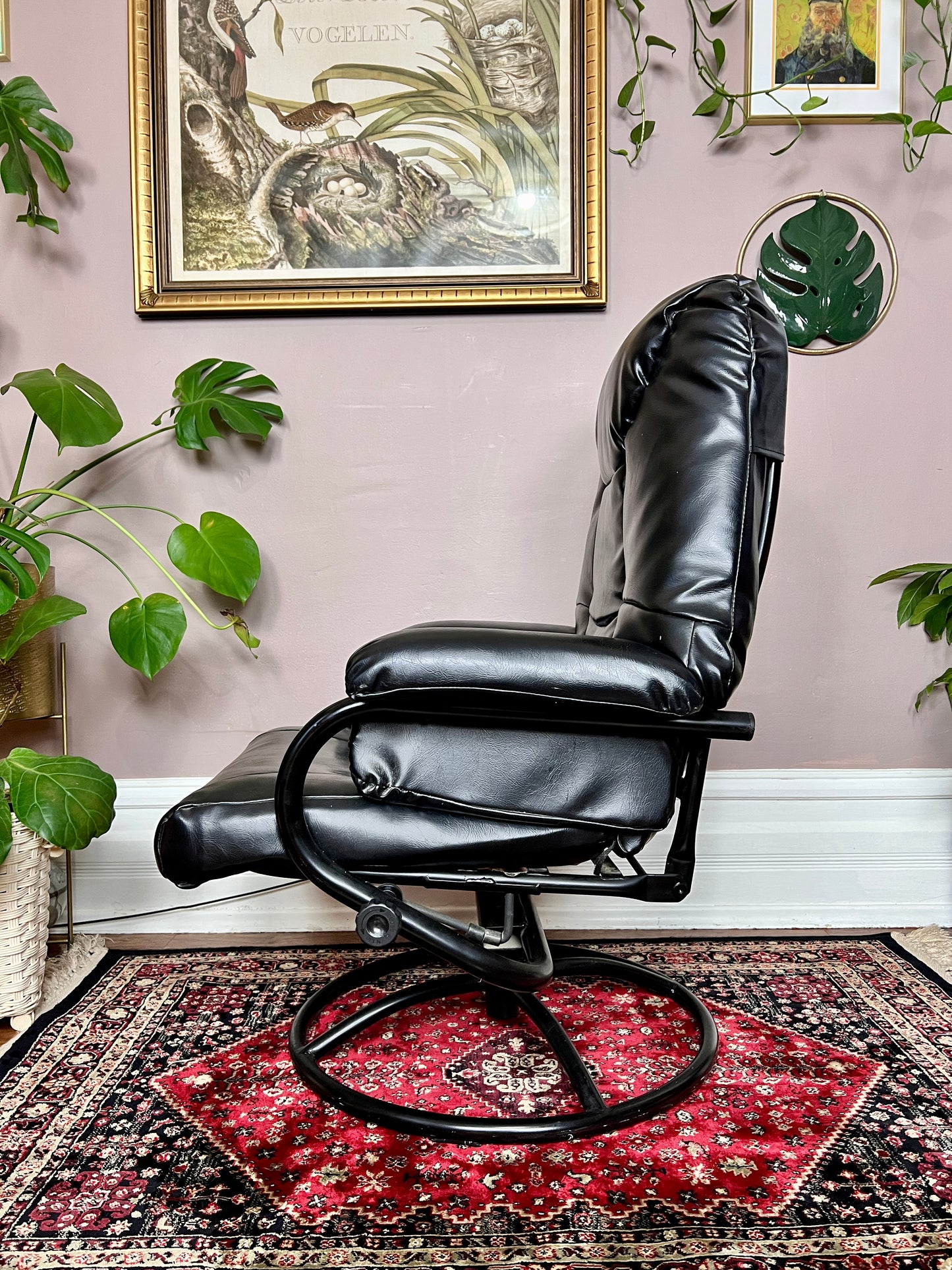 The Jesper Recliner Chair & Ottoman