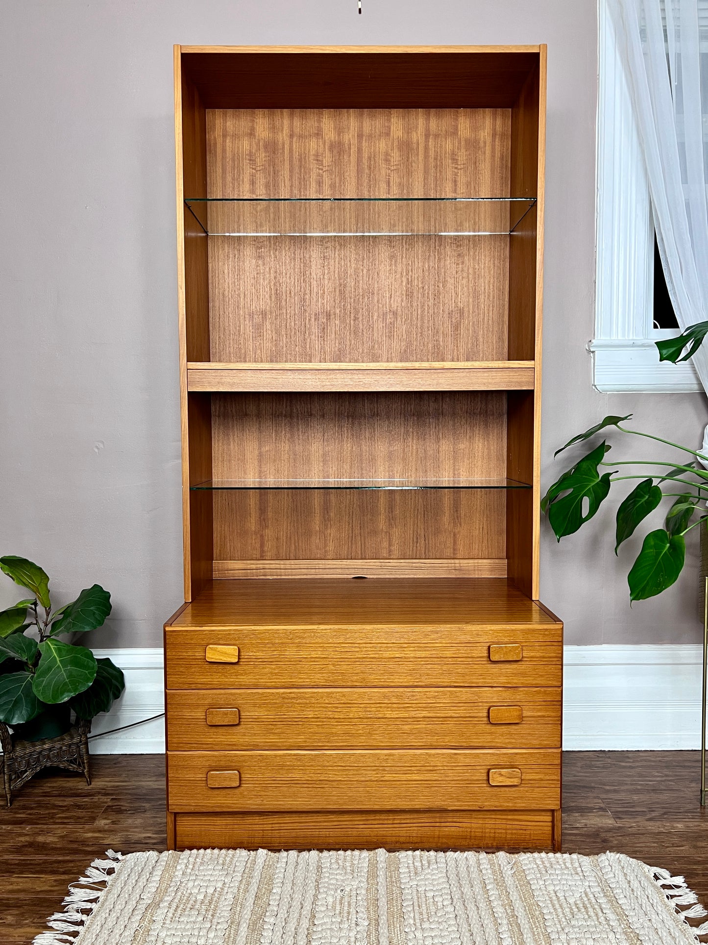 The Lars Bookshelf