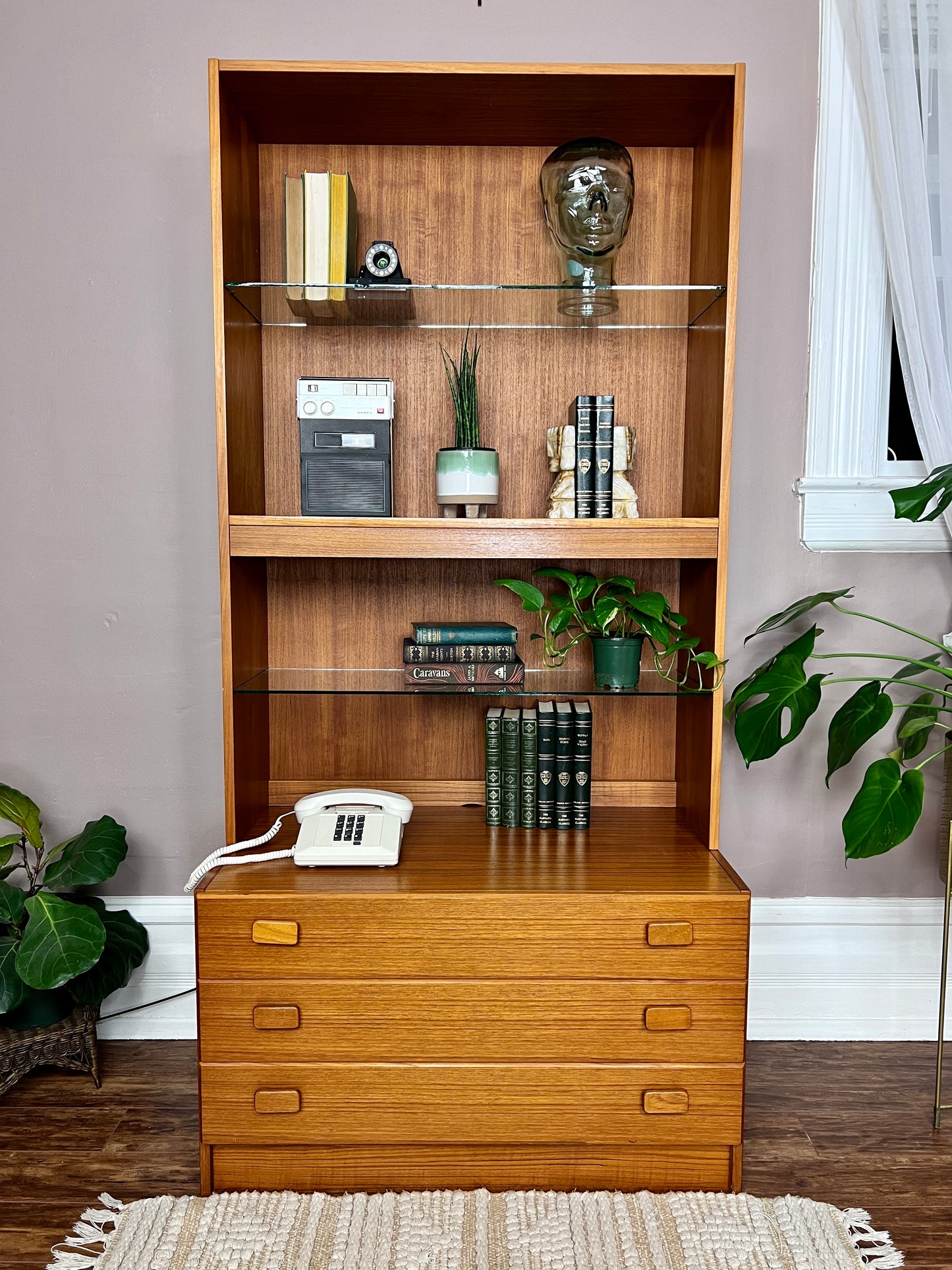 The Lars Bookshelf