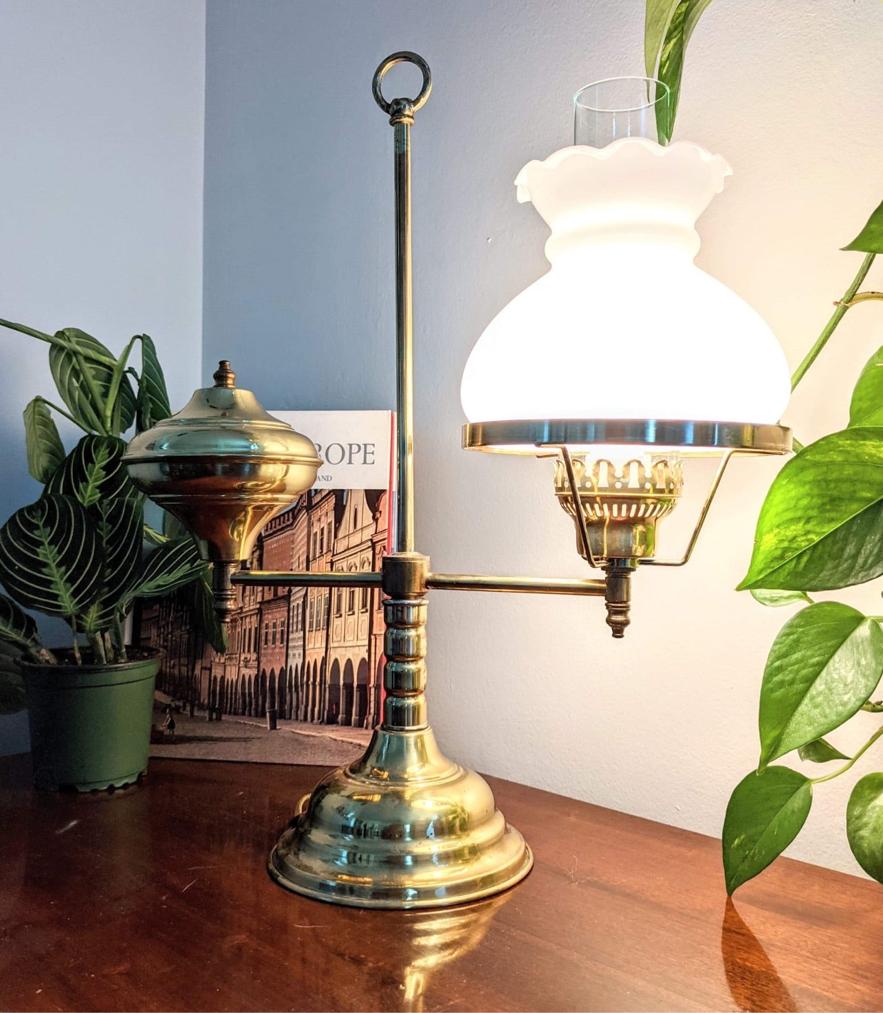 The Scales of Light Lamp