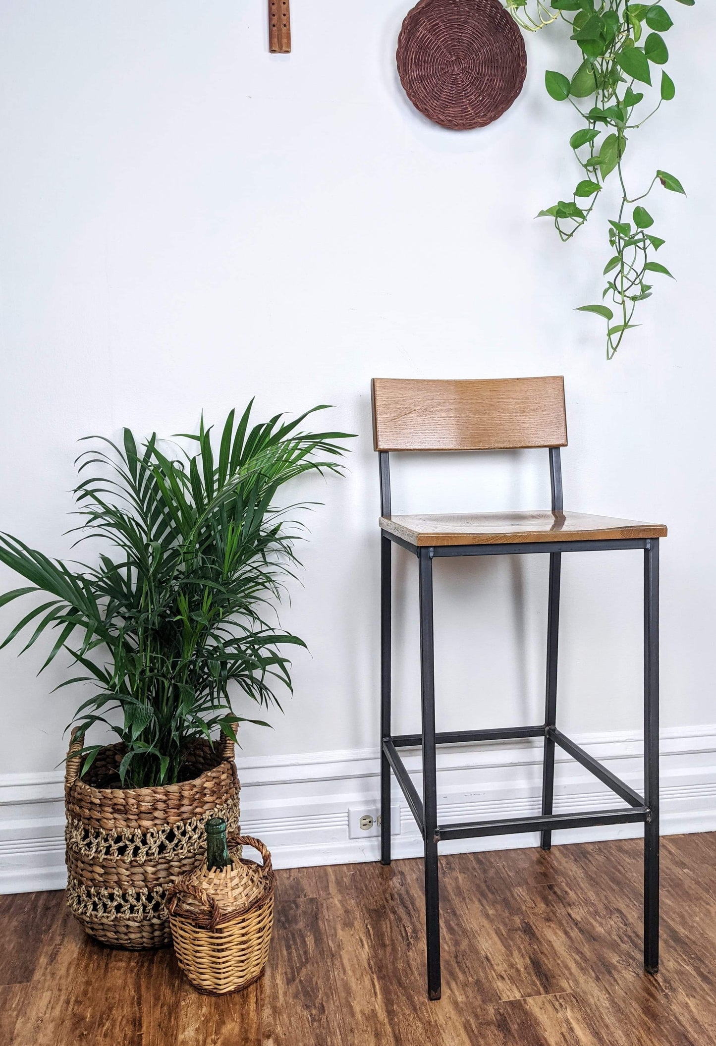 The Plymouth Stool