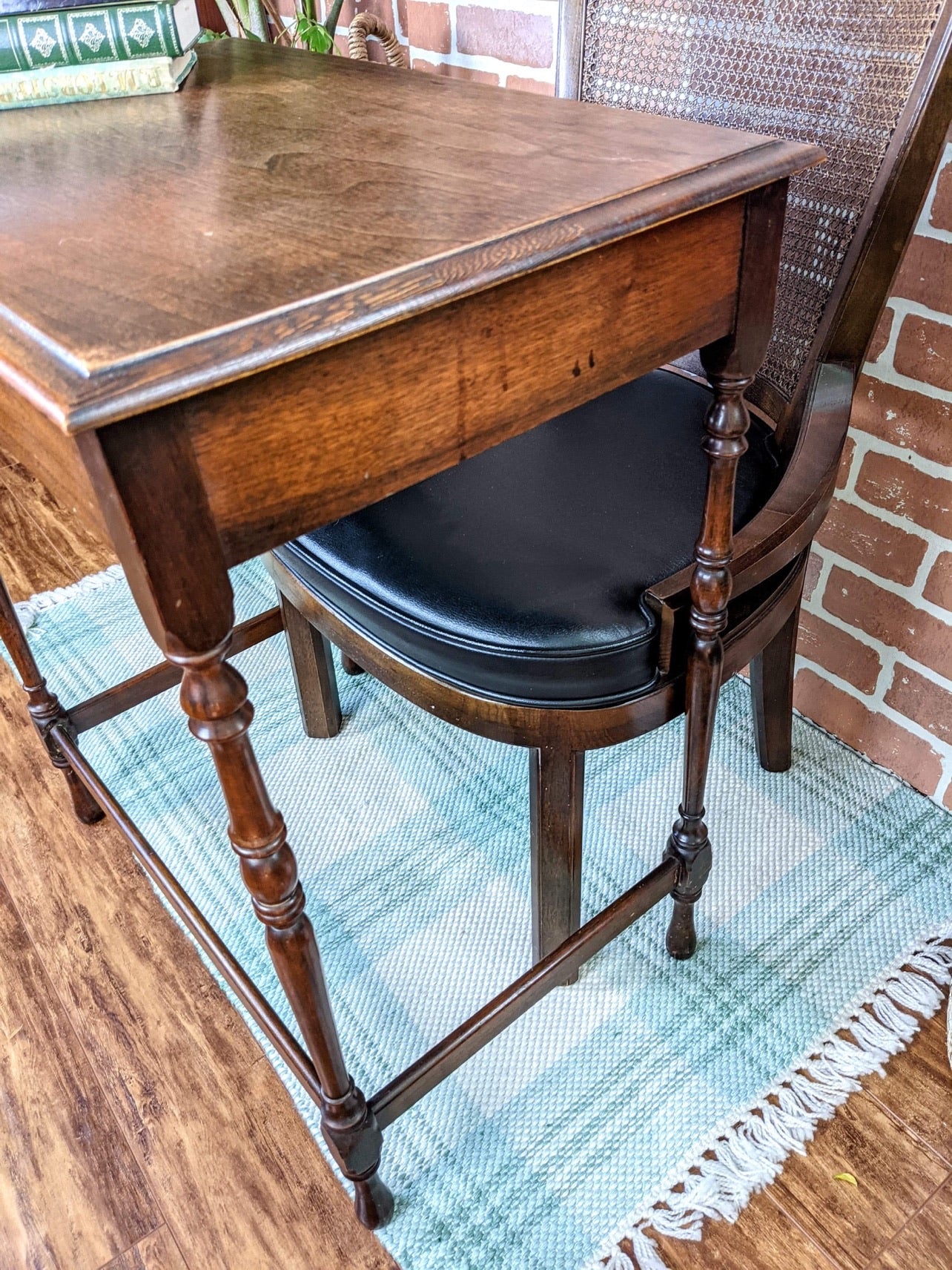 The Prep School Desk