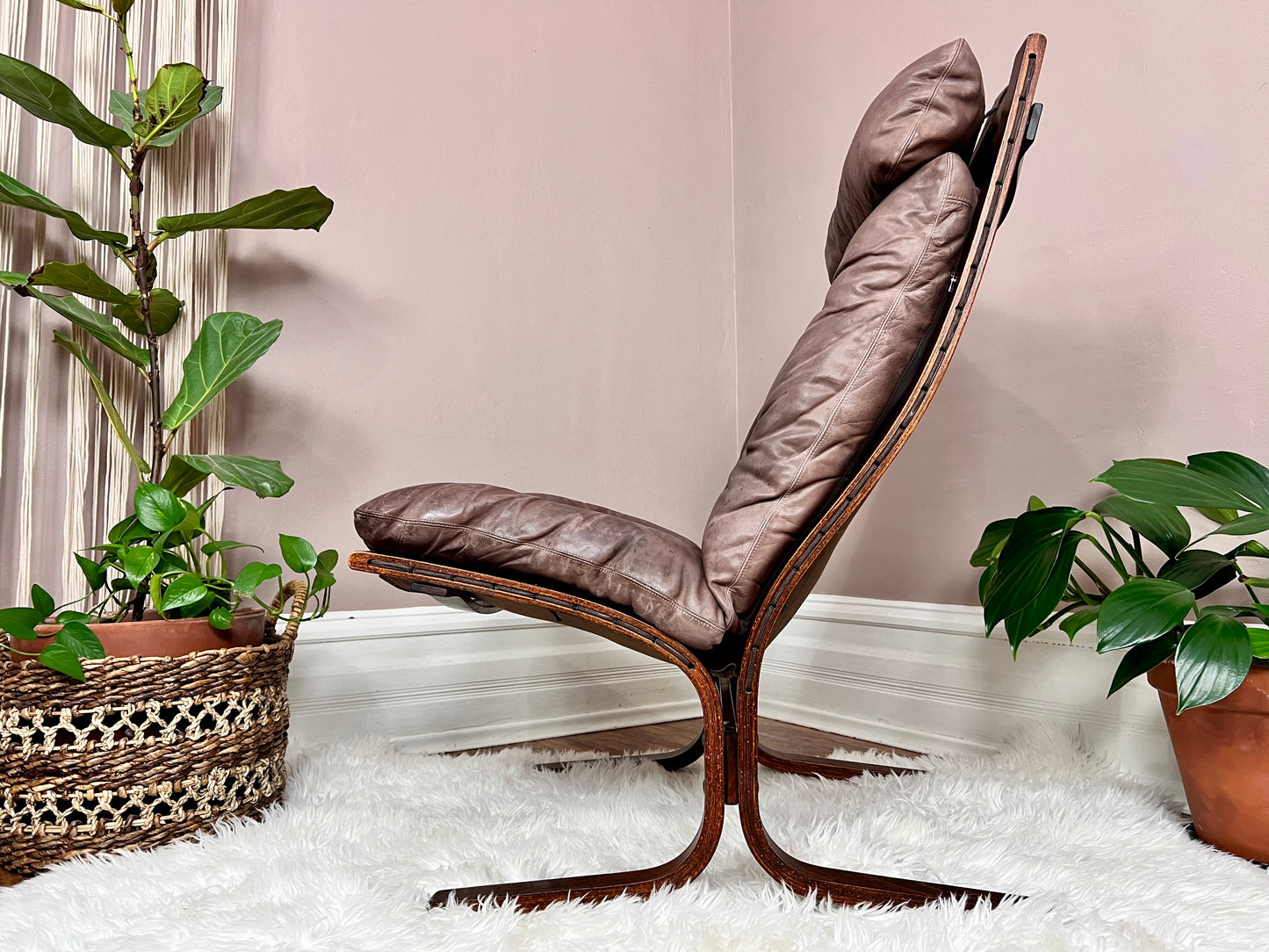The Siesta Chair