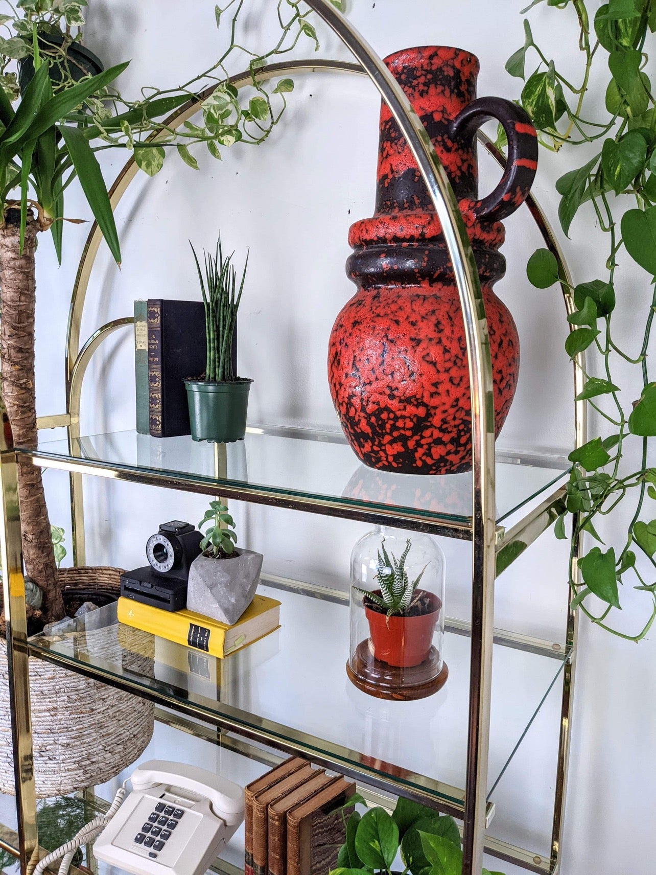 The Hanging Garden Etagere