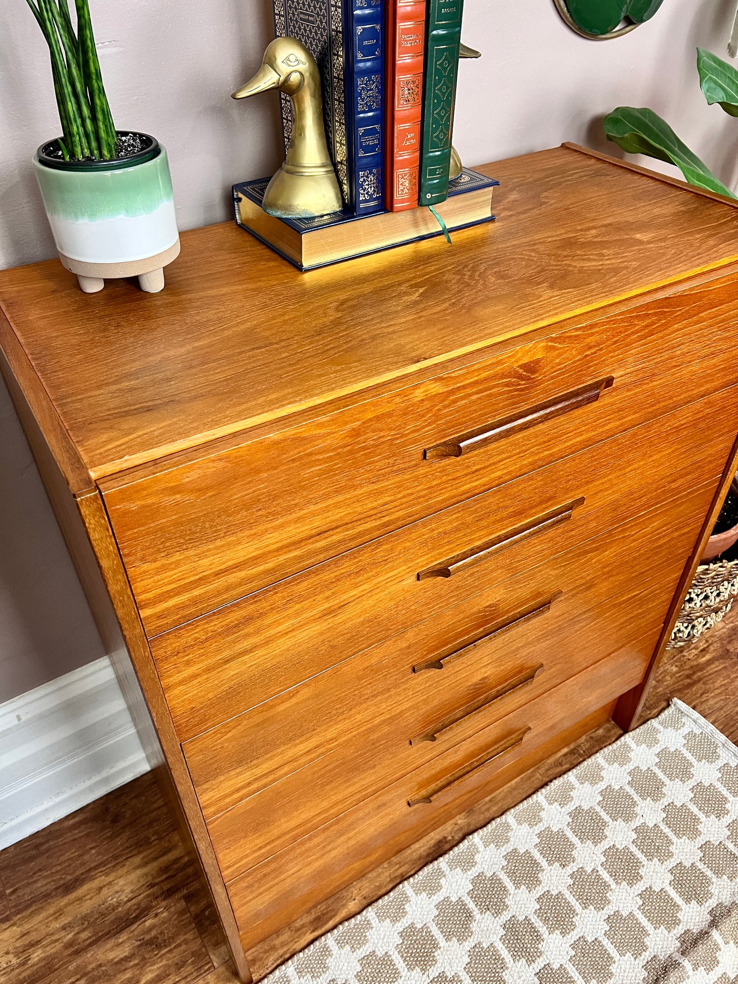 The Valstrom Dresser
