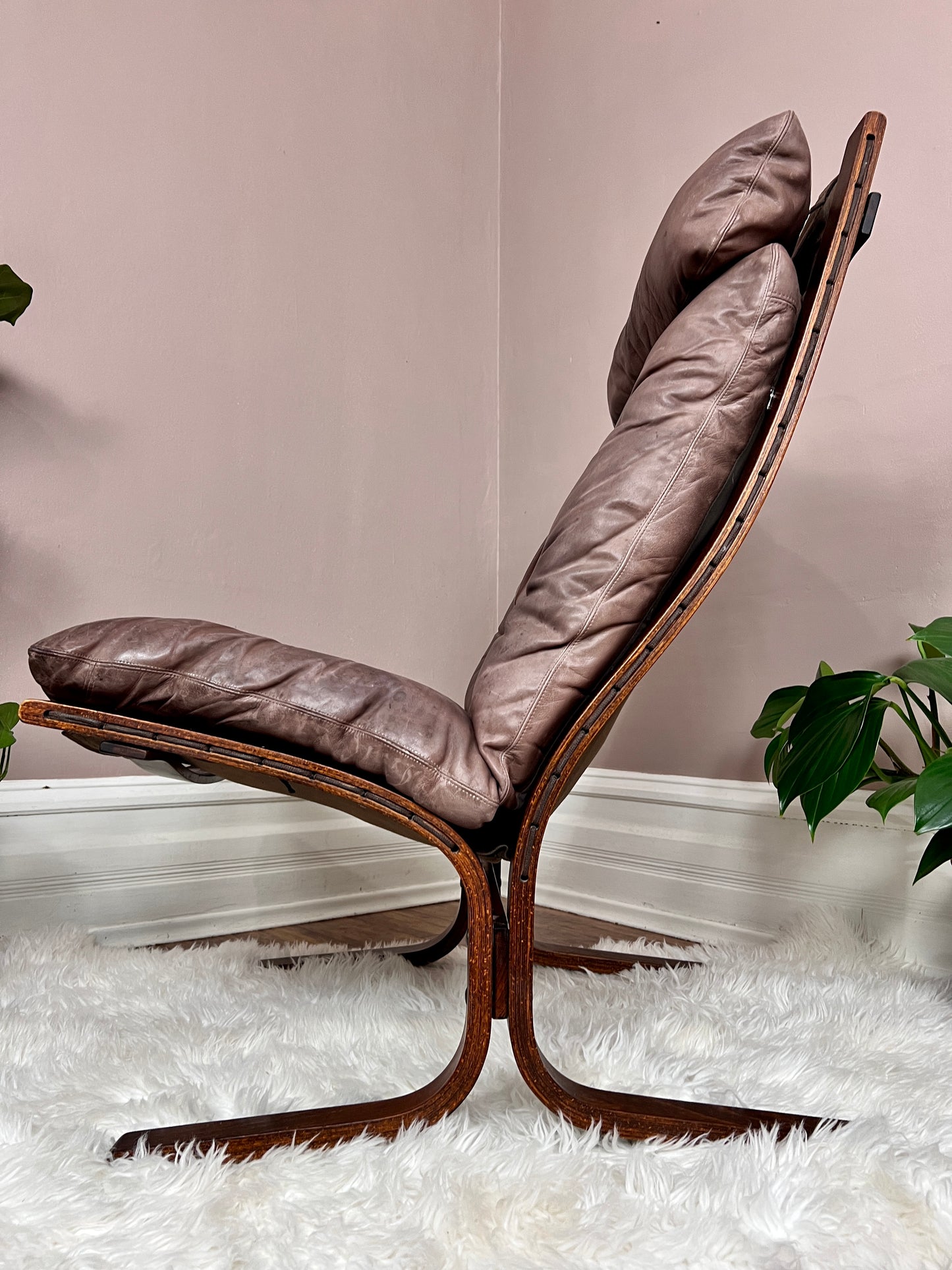 The Siesta Chair