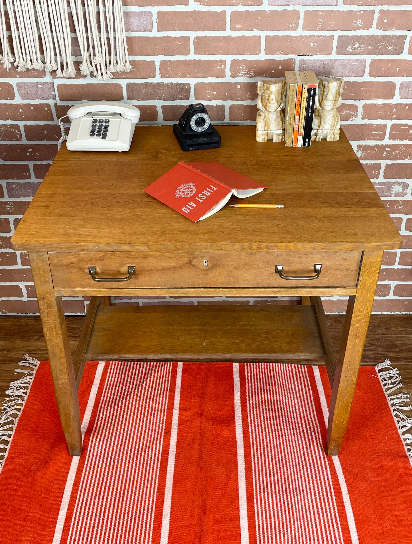 The Octavio Desk