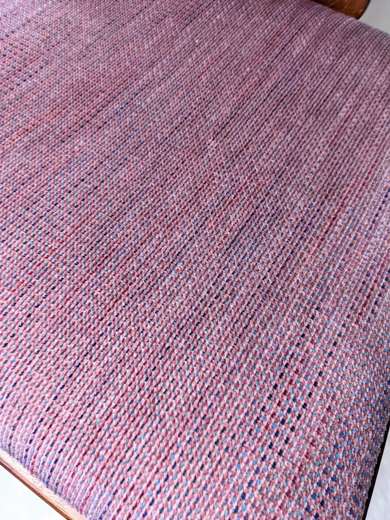 The Amethyst Chairs Without Arms