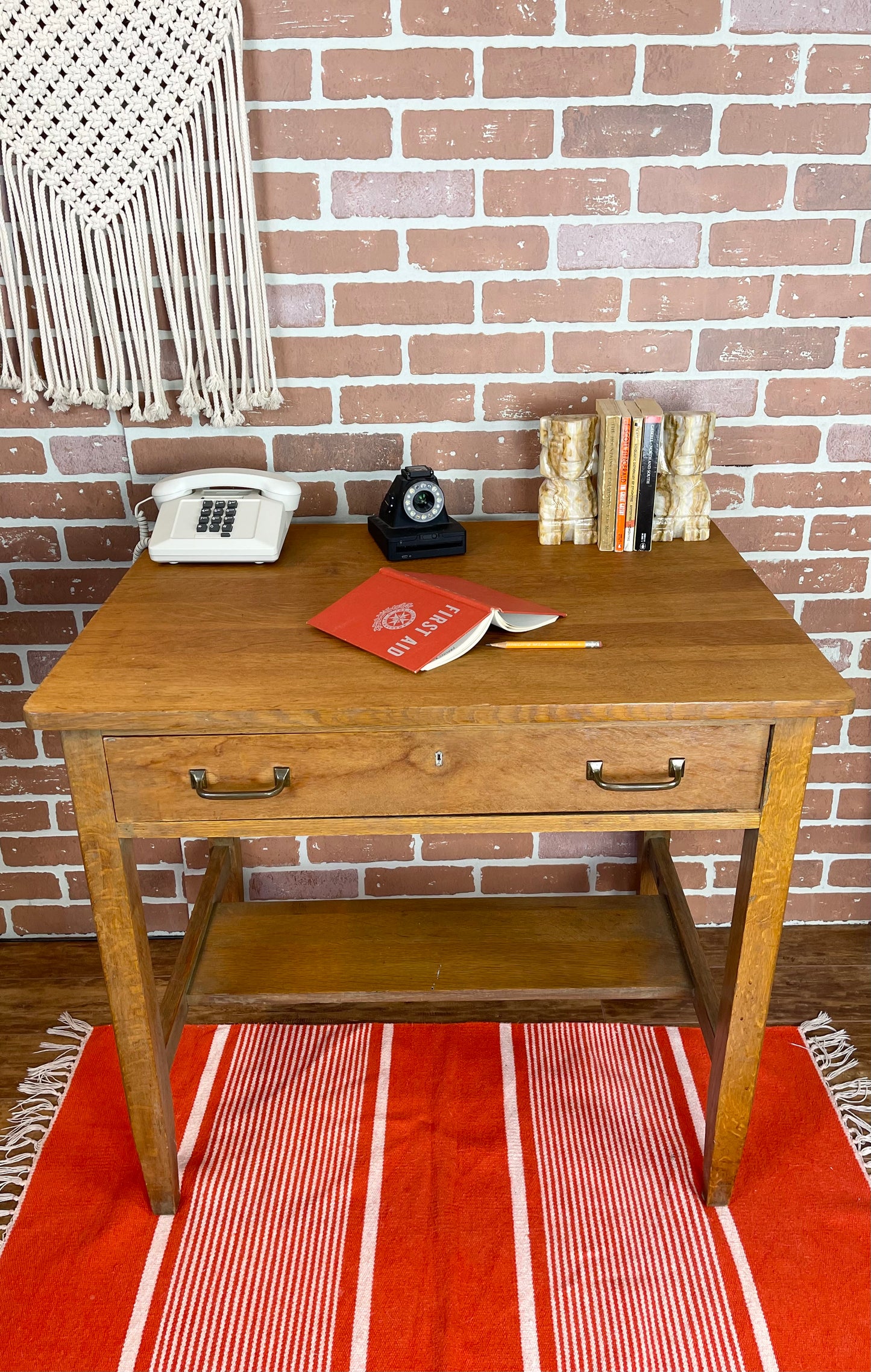 The Octavio Desk