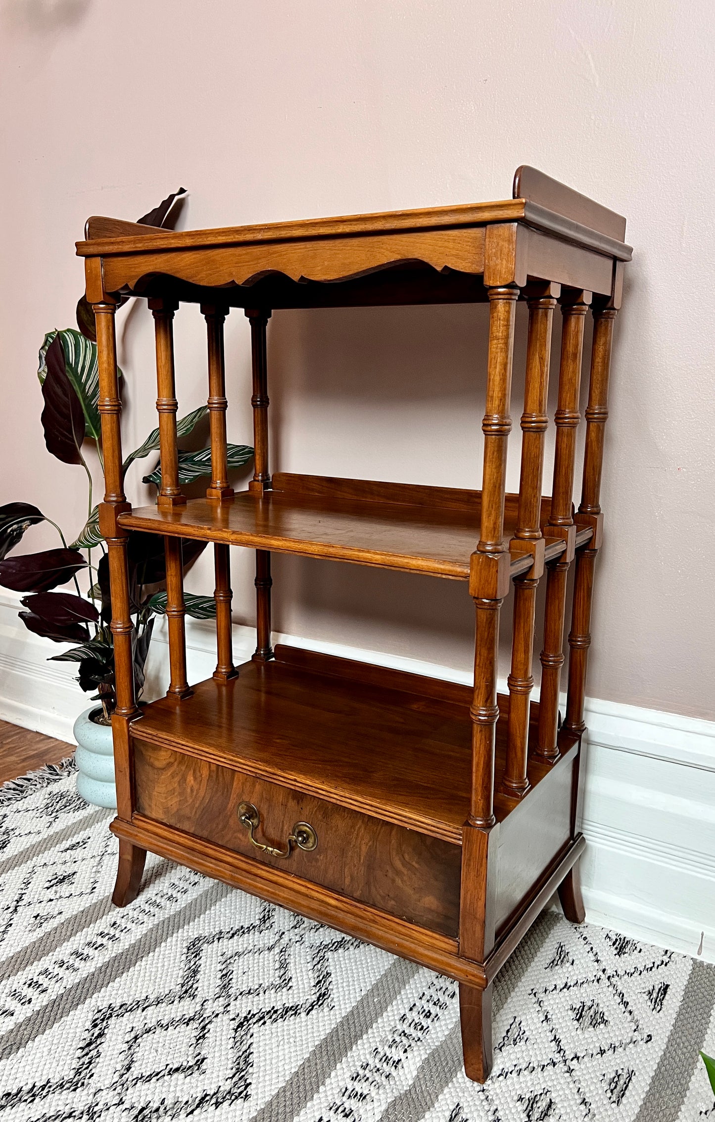 The Colombo Shelf