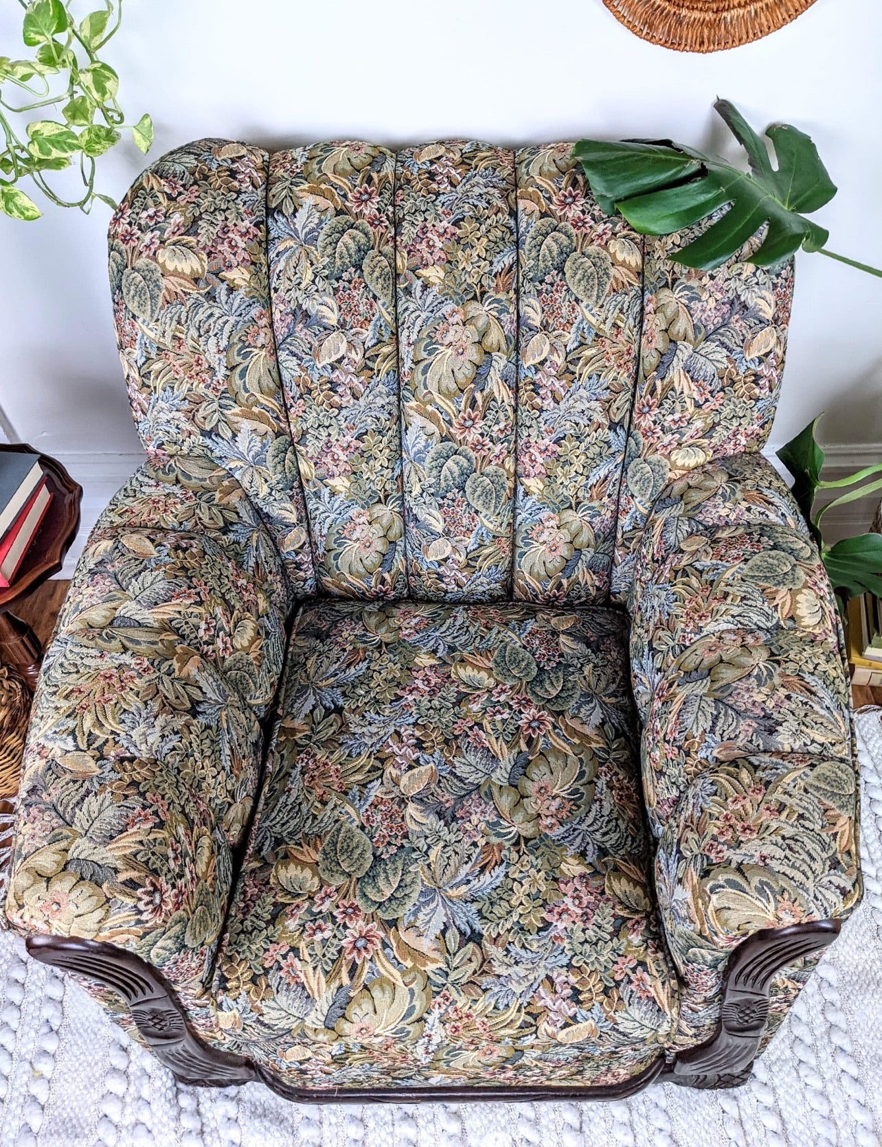 The Amazonian Armchair