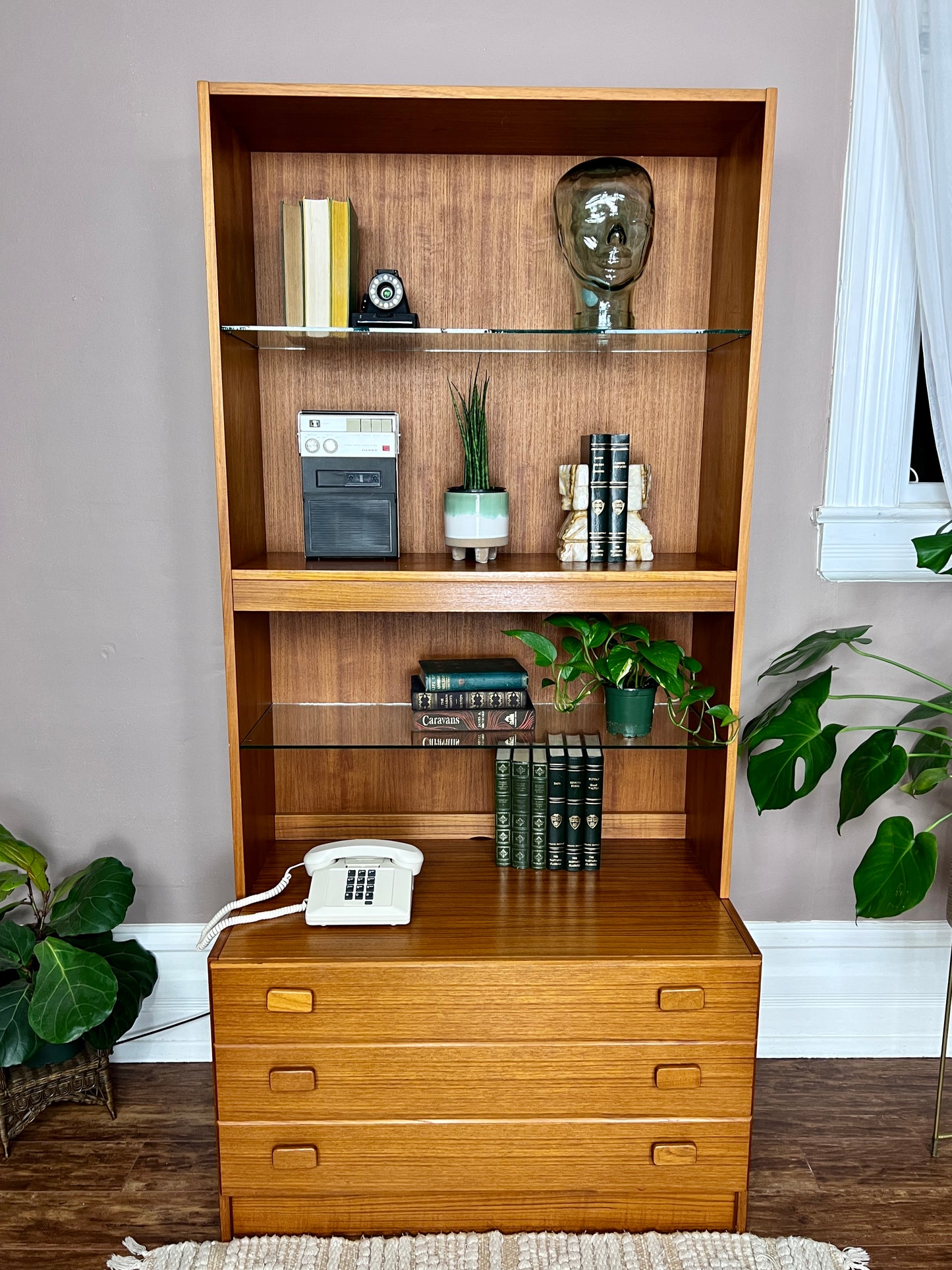 The Lars Bookshelf