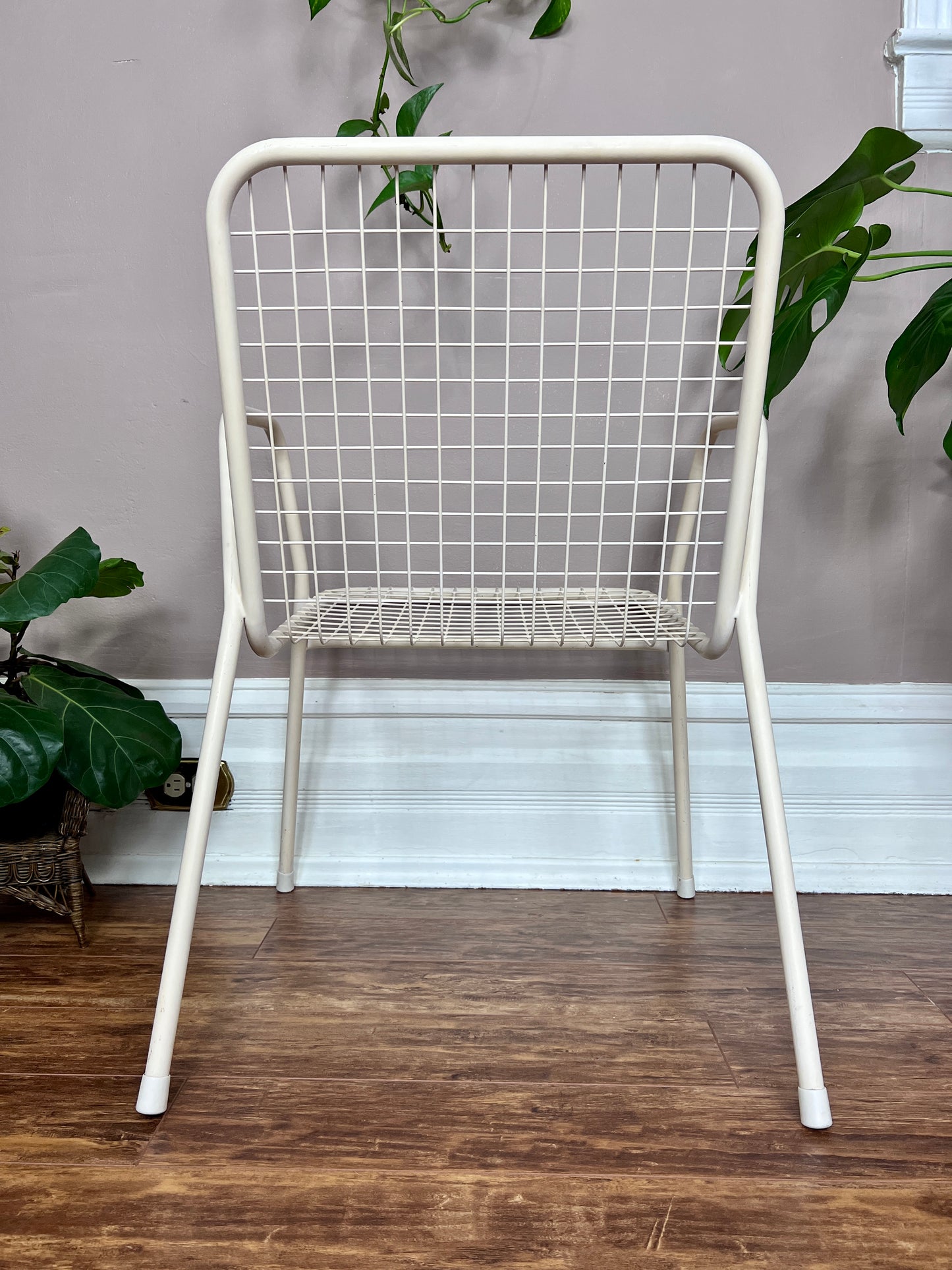 The Bjorn Garden Set