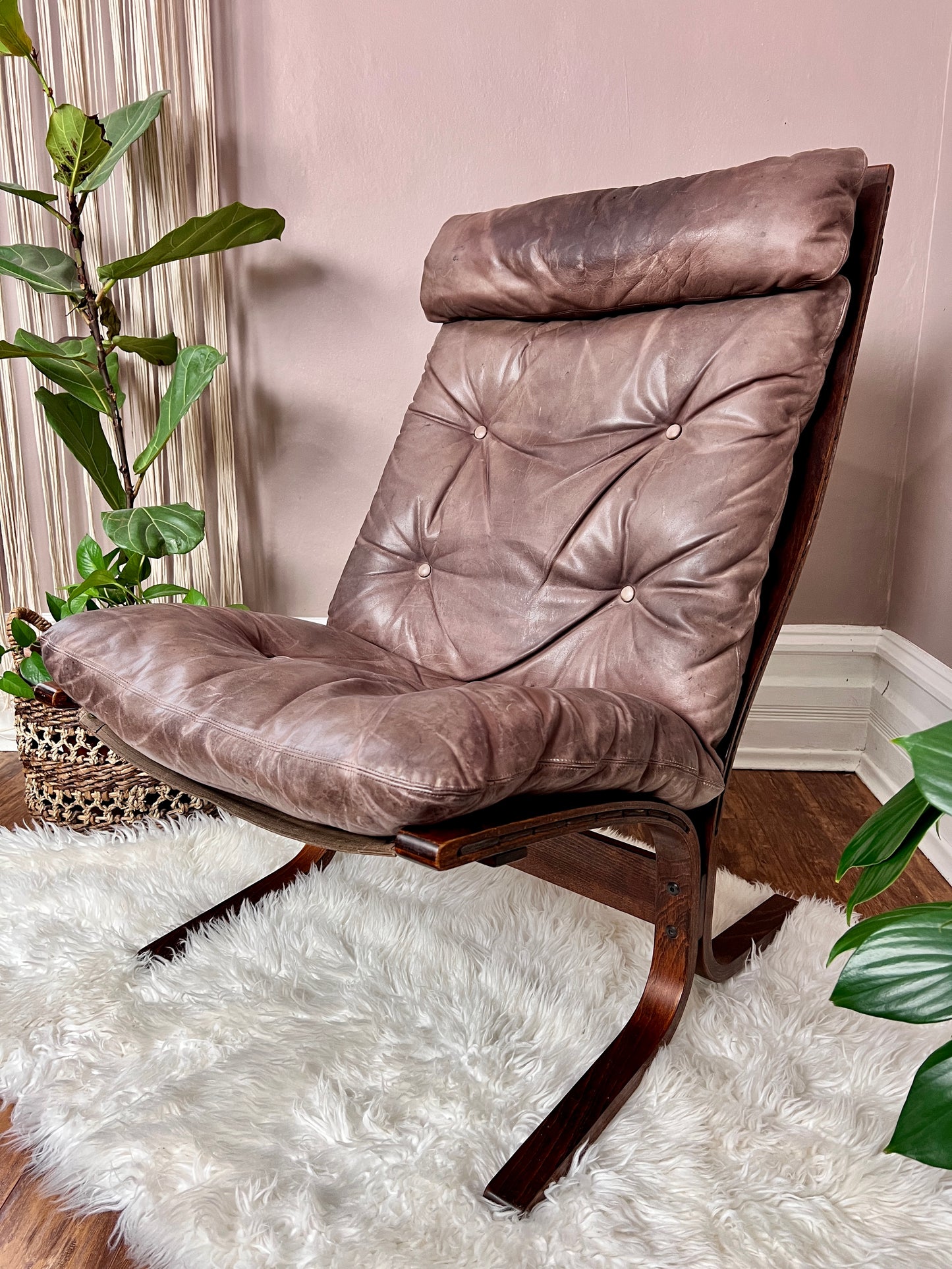 The Siesta Chair