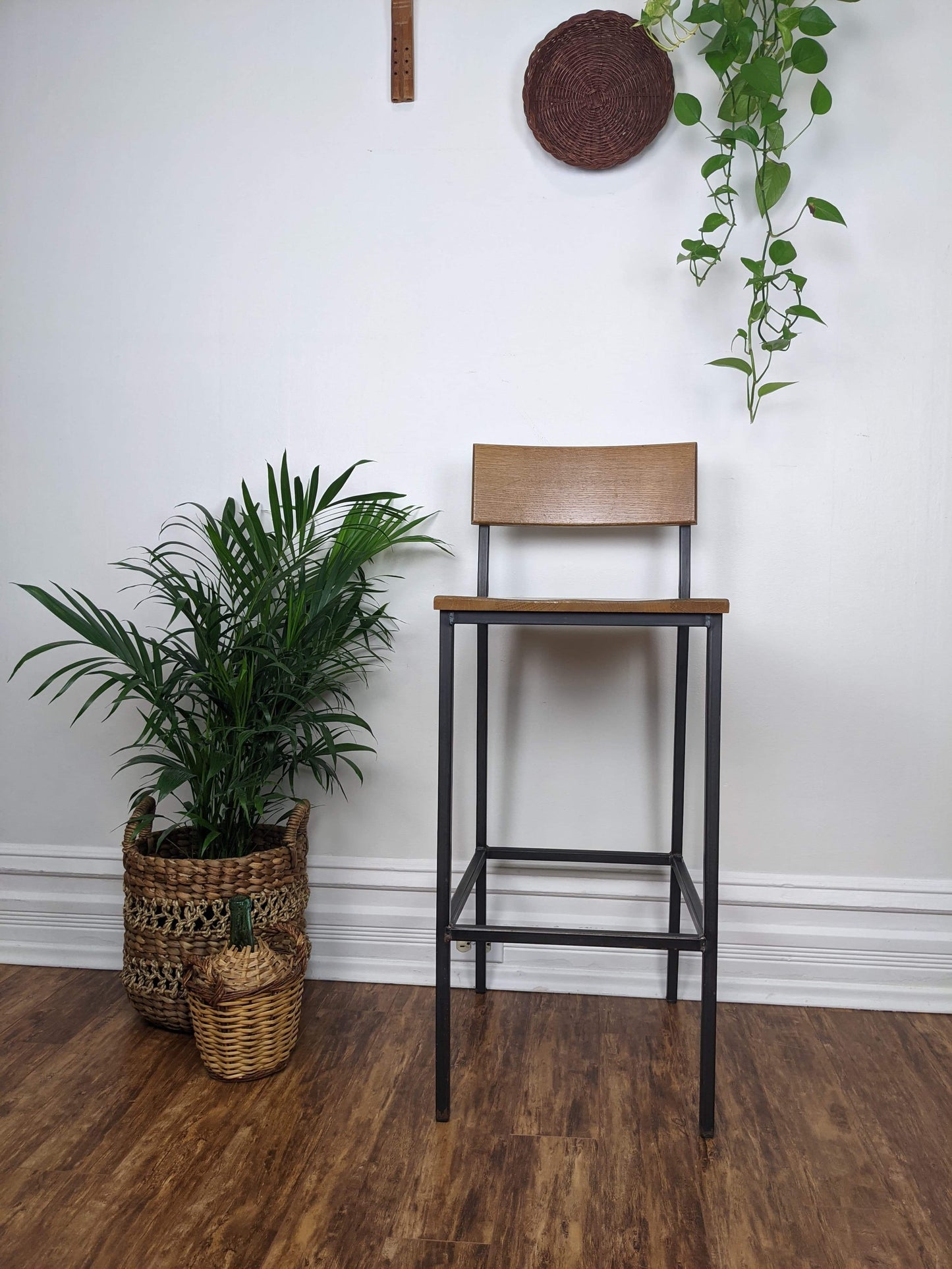 The Plymouth Stool