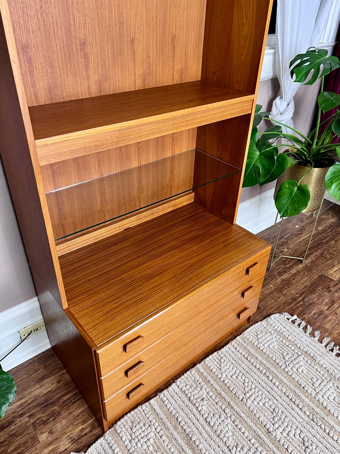 The Lars Bookshelf