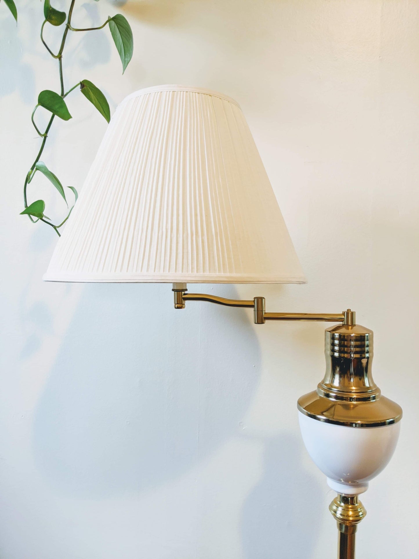 The White Cadillac Lamp