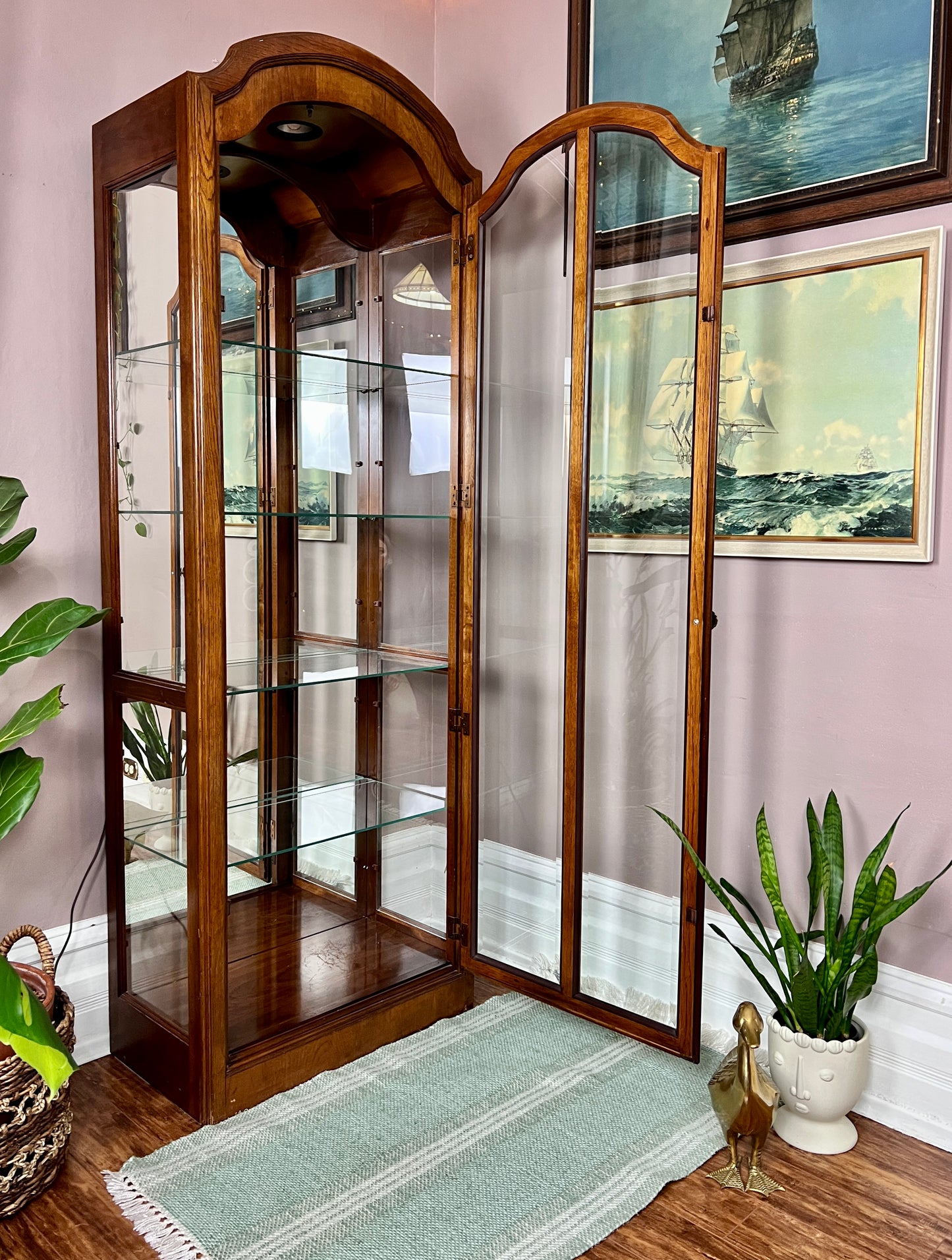 The Orwell Display Cabinet