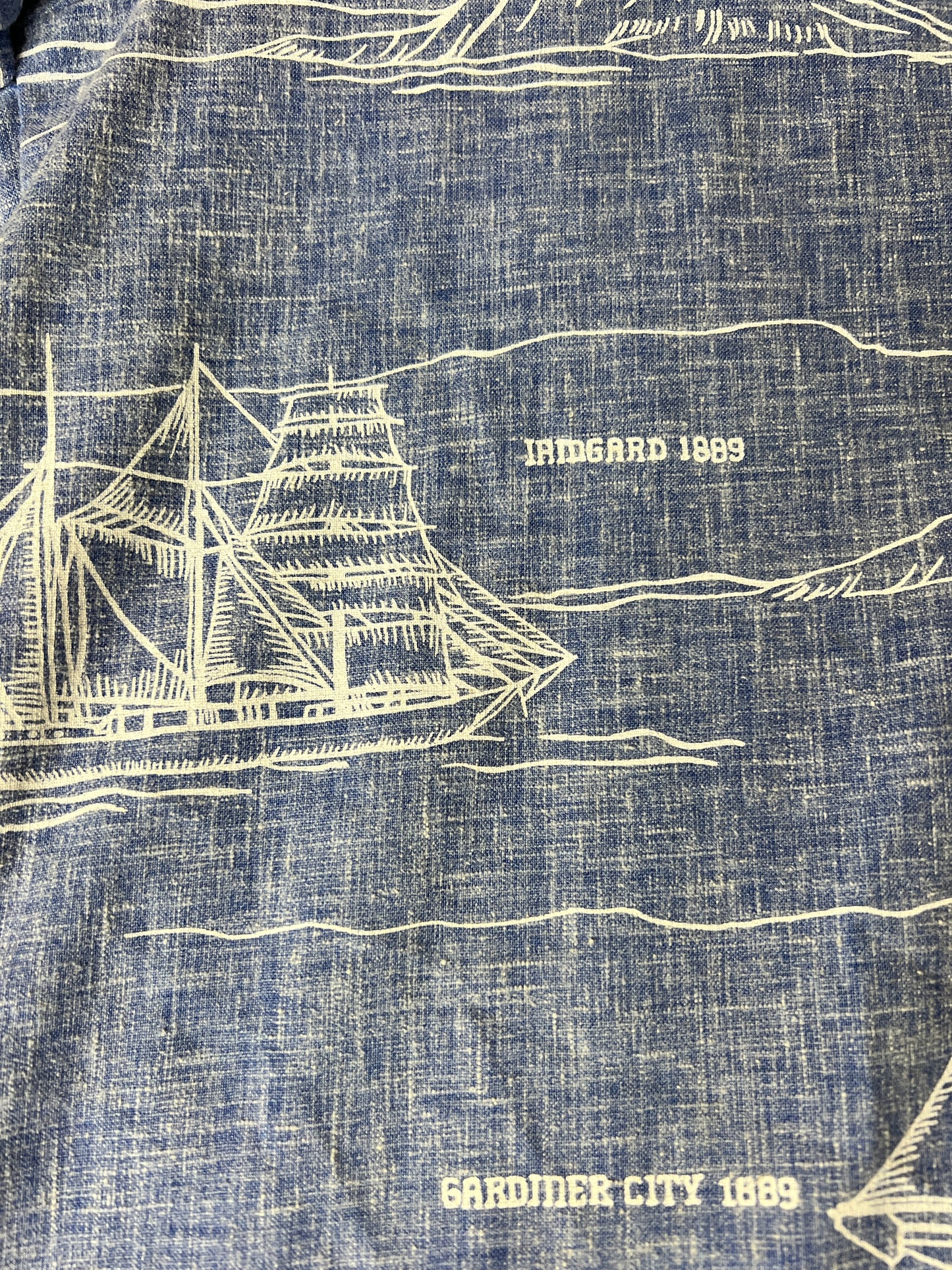 The Sail Boat Camp Collar