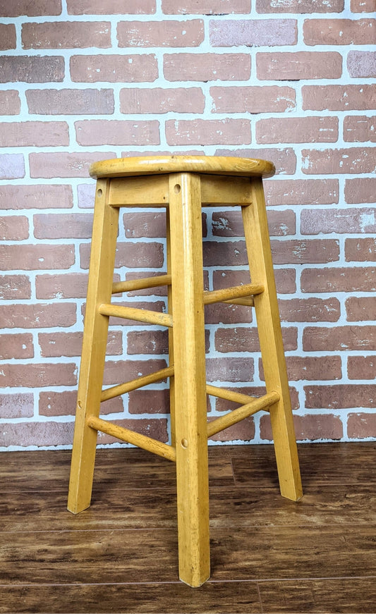 The Pine Stool