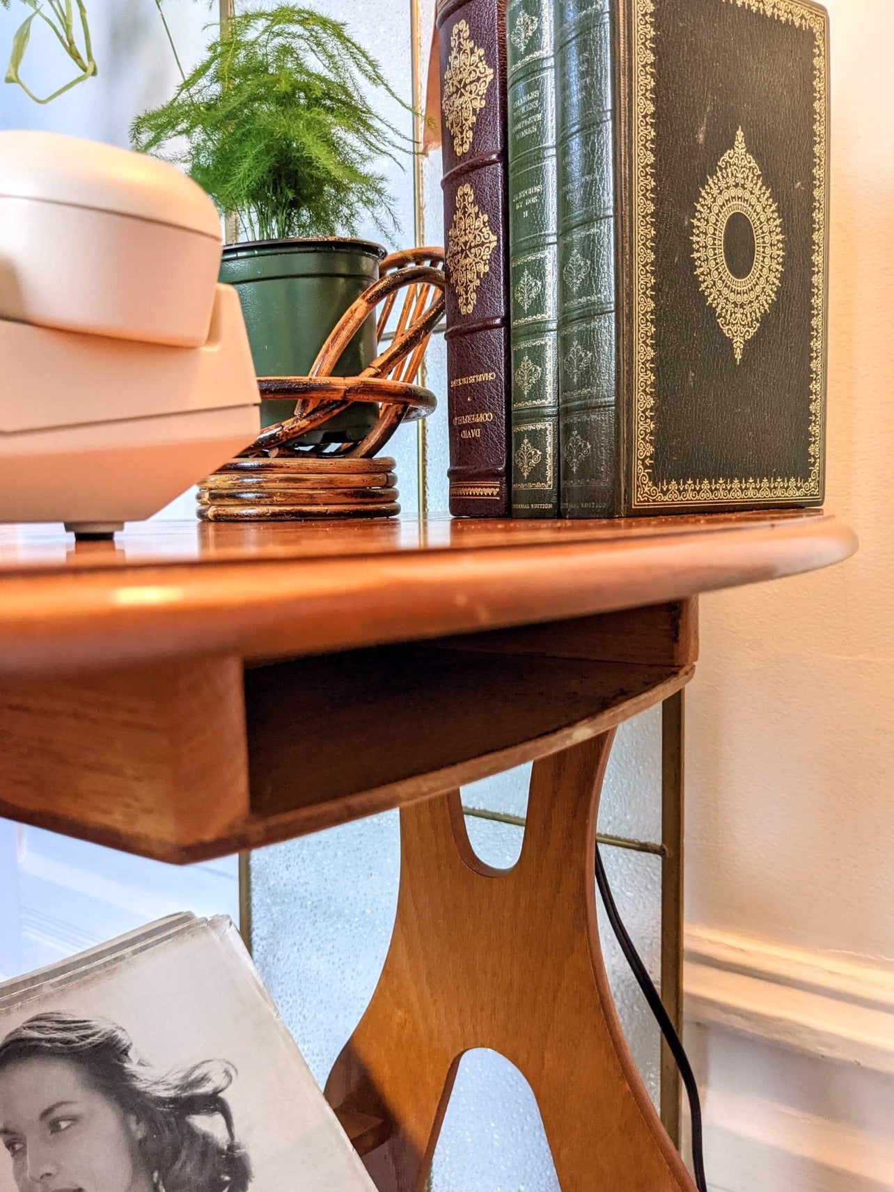 The Holbrook Lamp Side Table