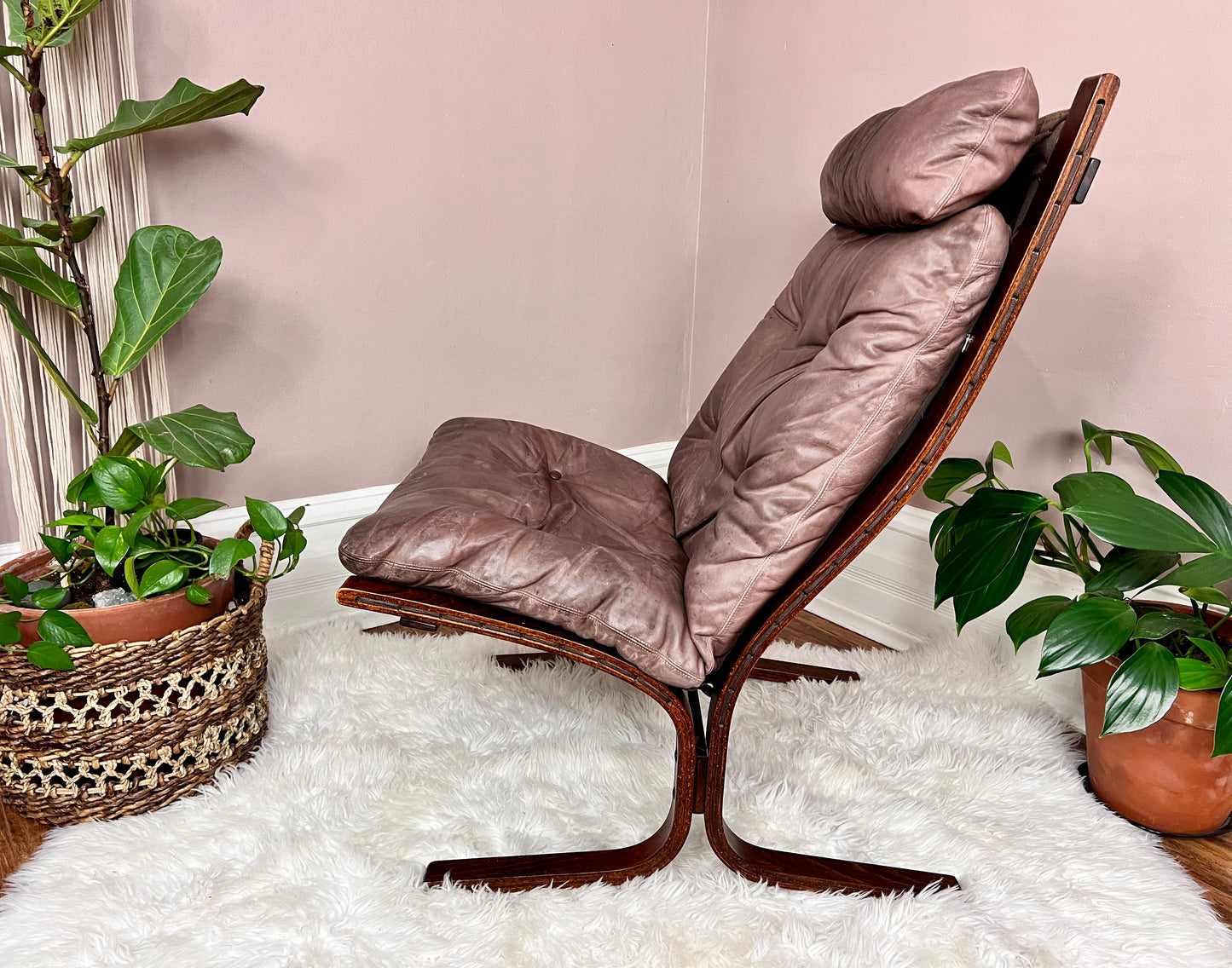 The Siesta Chair