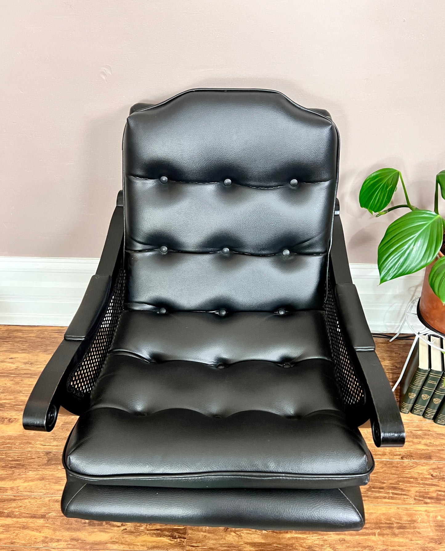 The Black Magnolia Set
